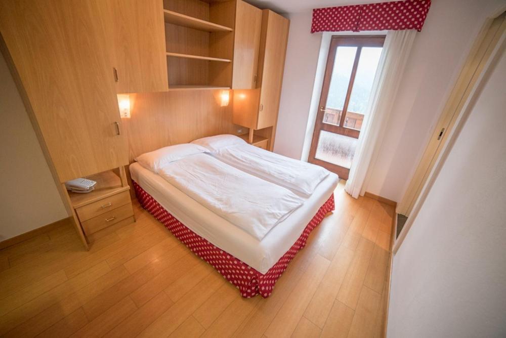 Hotel Due Spade 폴가리아 외부 사진